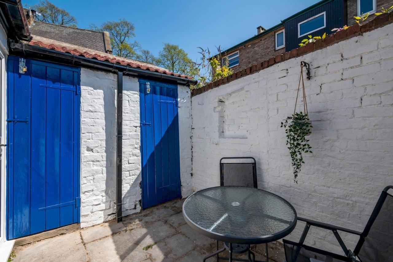 Stylish, Centrally Located Terrace - Pass The Key York Buitenkant foto